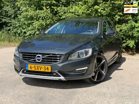 Volvo V60 2.4 D6 AWD Plug-In Hybrid Summum | Cruise control + Pano + Navi Nu € 4.950,- !!!