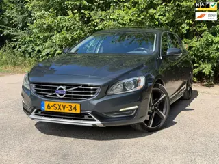 Volvo V60 2.4 D6 AWD Plug-In Hybrid Summum | Cruise control + Pano + Navi Nu € 4.950,- !!!