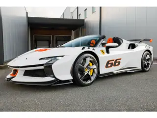 Ferrari SF90 XX Spider - Bianco Cervino - 1 of 599 - NEW!