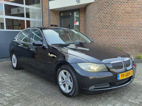 BMW 3-serie 316i Business Line | PDC | Clima | Nap | Apk |