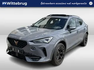 CUPRA Formentor 1.4 e-Hybrid VZ Black Edition / AUTOMAAT/ 245 PK/ PANO/ BUCKETSEATS/ LEER/ NAVI/ KEY