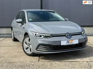Volkswagen Golf 1.5 TSI Style DSG NARDOGREY camera navigatie carplay 1e eig.