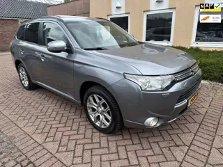 Mitsubishi Outlander 2.0 PHEV Instyle NAVI OPENDAK LEER NAP