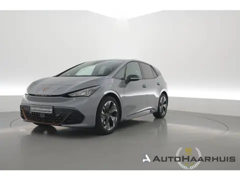 CUPRA Born 62 kWh | Rijklaar! | Apple CarPlay | Stoel- Stuurverw. | PDC V+A | All Season | 19'' |
