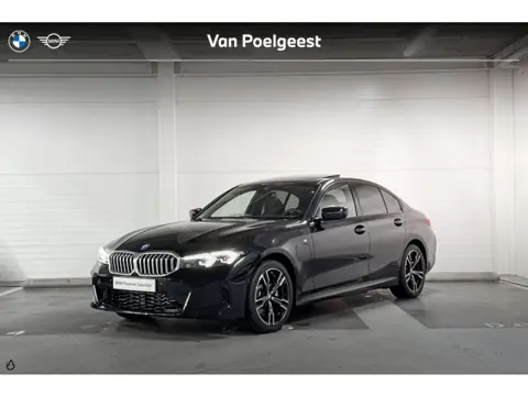 BMW 3 Serie 330e M Sport | Schuifdak