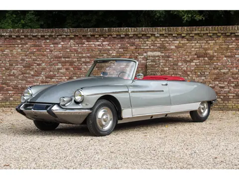 Citroën DS19 "Le Caddy" Cabriolet - "€53.000,- recently invested" Original Chapron Le Caddy - Comes 