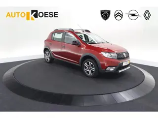 Dacia Sandero TCe 90 Tech Road | Trekhaak | Navigatie | Parkeersensoren