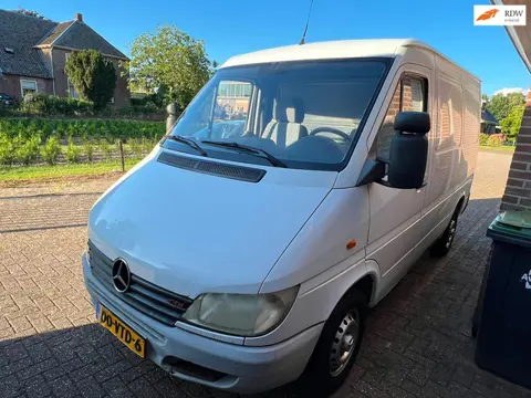 Mercedes-Benz Sprinter 211 CDI 2.2 300