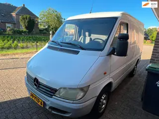 Mercedes-Benz Sprinter 211 CDI 2.2 300