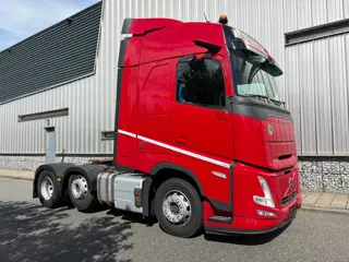 Volvo FH 500 FH 500 6X2 I-Parc Cool PTO / 1x Wit / 1x Rood