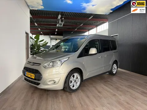 Ford Tourneo Connect Compact Titanium, MINI Camper, zeer mooie complete auto