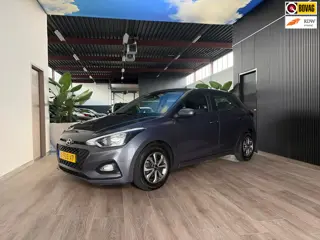 Hyundai I20 1.2 / 4 cilinder motor. Premium/ Carplay / Camera, zeer nette auto