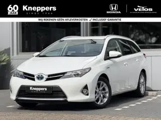 Toyota Auris 1.8 Hybrid Touring Sports Aspiration | GEEN AFLEVERKOSTEN |  All season banden, Navigat