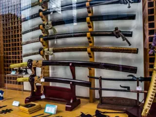 Partij Nieuwe zwaarden binnen! (sabel, mes, zwaard, dolk