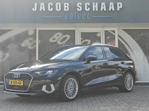 Audi A3 Sportback 40 TFSI e Advanced edition / Camera Achter / PDC V+A / Carplay / Stoelverwarming /