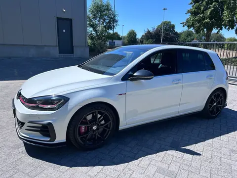 Volkswagen Golf 2.0 TSI GTI Performance