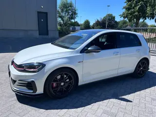Volkswagen Golf 2.0 TSI GTI Performance