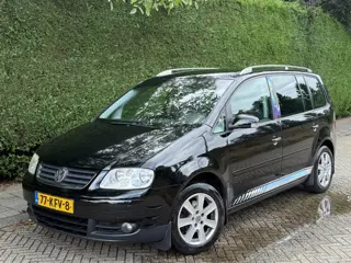 Volkswagen Touran 2.0-16V FSI Trendline/ Elek.Ram/ PDC/ 6 BAK