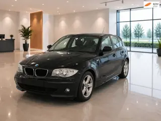 BMW 1-serie 118i 5Drs Automaat Airco APK 2027 full Leder Velgen Elek.ramen 2e Eigenaar