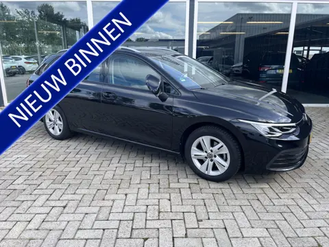 Volkswagen Golf Variant 1.0 eTSI Life Carplay / Led / Acc / Lmv
