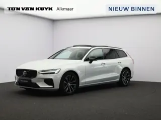 Volvo V60 2.0 T8 Plug-in hybrid AWD Plus Dark / Trekhaak / Pan. dak / Head up displ. / Privacy glass