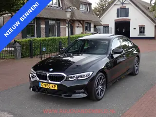 BMW 3-serie 320D High Executive Edition / HEAD-UP / SCHUIFKANTEL-DAK / CARPLAY / CAMERA