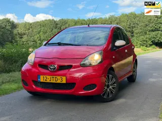 Toyota Aygo 1.0-12V Access | Nwe APK + 5 Deurs Nu € 1.975,- !!!