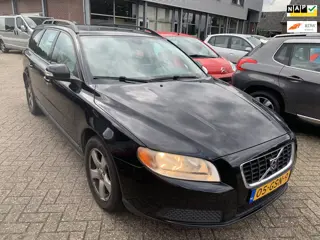 Volvo V70 2.0 Kinetic 2008 € 1.950,- 1 JAAR APK MOTORSTORING / SCHADE