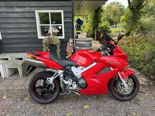 Honda VFR 800FI (bj 2002)