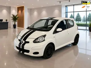 Toyota Aygo 1.0 VVT-i NAP 5Drs Airco-Nieuwe APK- Elek.ramen-1e Eigenaar