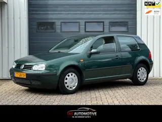 Volkswagen Golf 1.6 Trendline AUTOMAAT / 92.793 KM / NAP