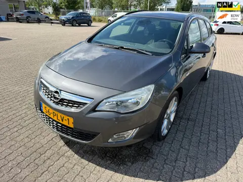 Opel Astra Sports Tourer 1.6 Turbo Sport