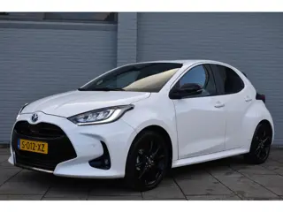 Toyota Yaris 1.5 Hybrid Executive Automaat 116pk | PDC | BSM | Voorstoelen verwarmd | Keyless entry 