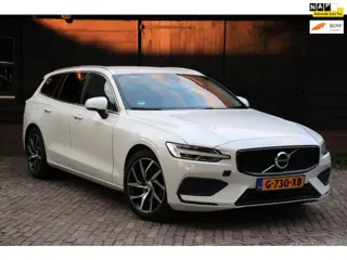 Volvo V60 2.0 T4 Momentum Pro Camera/Navigatie/Lane Assist/Parkeersensor v,a