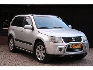 Suzuki Grand Vitara 1.9 Exclusive 4x4/Airco/Cruise/Lmv/Trekhaak/Apk 04-2027