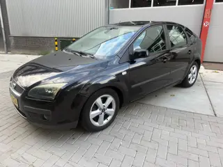 Ford Focus 1.6-16V Futura NAP
