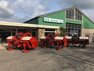 Gramegna krukasspitmachine optioneel met hef en smeersysteem