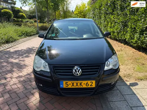 Volkswagen Polo 1.4-16V Trendline, Airco, APK 25-03-2027.