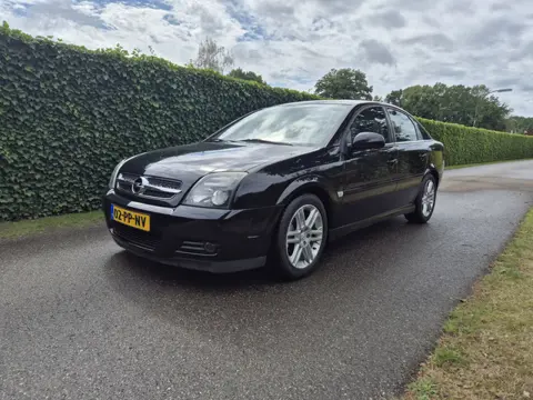 Opel Vectra GTS 2.2-16V Elegance