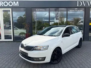 Skoda Rapid Spaceback 1.2 TSI Greentech Style Edition, Panorama dak