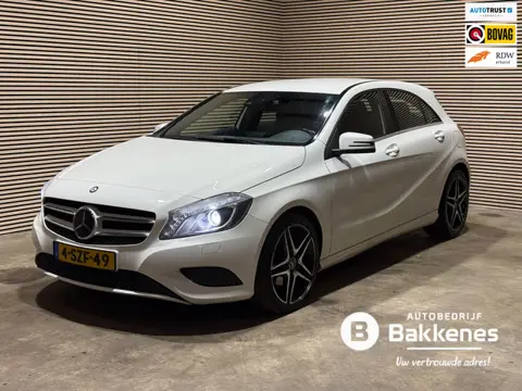 Mercedes-Benz A-klasse 180 Prestige | AMG-pakket | Leder | Automaat