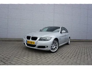 BMW 3-serie 316i Business Line Airco / Navi / Cruise / Carplay / Parkeers. / Elektr. ramen / Lm velg