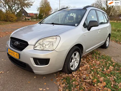 Kia Carens 2.0 CVVT X-pect