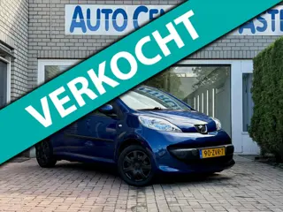 Peugeot 107 1.0-12V XR