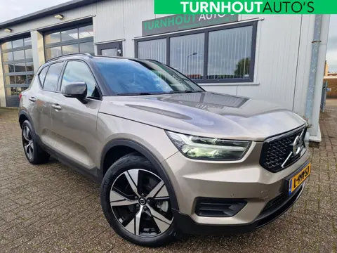 Volvo XC40 T4 Recharge R-Design | camera achter | Stoelverwarming en stuurverwarming | getinte ramen