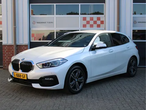BMW 1-serie 118i Business Edition Sport Automaat Stoelverw./Half leder Sport int/Cruise/Climate/Carp