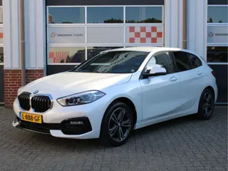 BMW 1-serie 118i Business Edition Sport Automaat Stoelverw./Half leder Sport int/Cruise/Climate/Carp