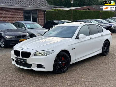 BMW 5-serie 528i High Executive M Sport|Nieuwe Ketting|Trekhaak|19 inch M|Climate control|Dakje|Crui
