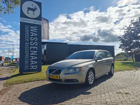 Volvo V70 2.0 Momentum | Leer | Trekhaak | (bj 2009)