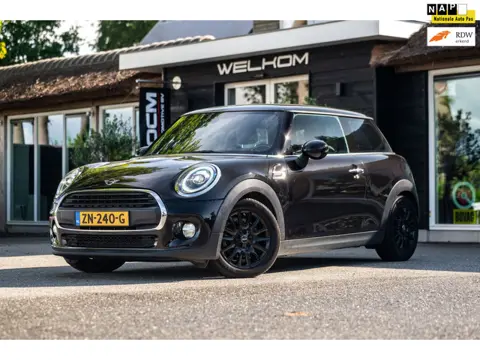 Mini 3-Deurs 1.5 One Chili NL Auto I Dealeronderhouden I NAP I Sportstoelen I Parkeersensoren I Keyl